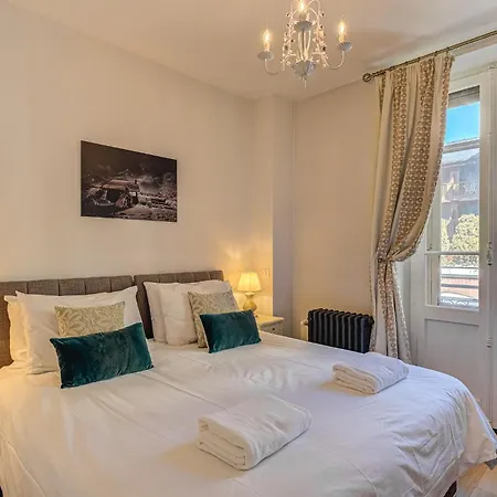 Aiguille Du Midi - Alpes Travel - Sleeps 6 * Chamonix Mont Blanc