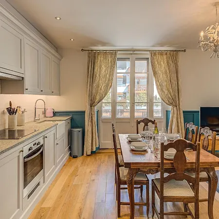 Appartement Aiguille Du Midi - Alpes Travel - Sleeps 6 *