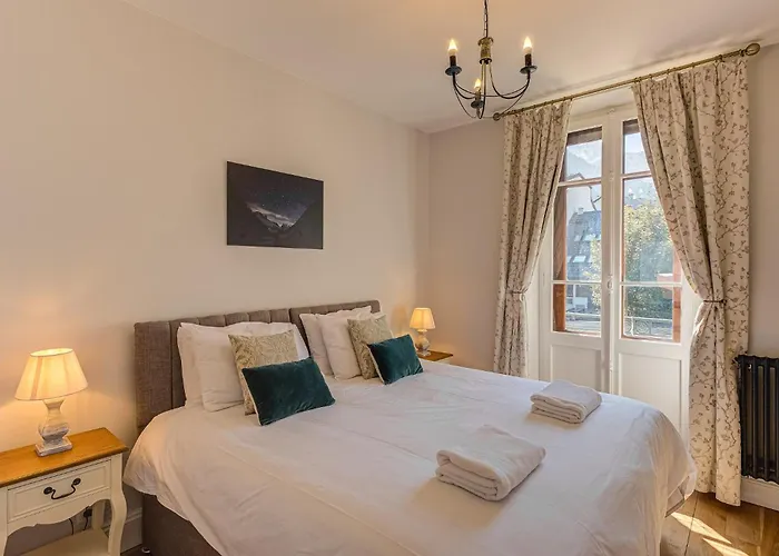 Aiguille Du Midi - Alpes Travel - Sleeps 6
